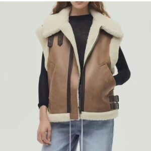 Zara mix fleece vest runs oversized